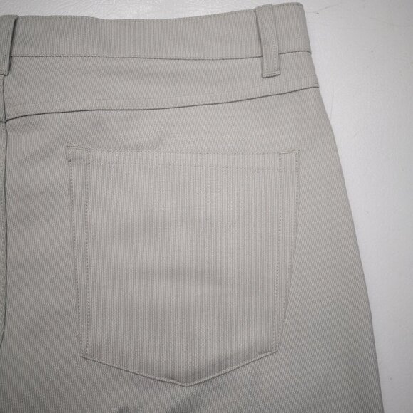 Daniel Hechter Men's Size 34/32 Light Grey Straight Legs Flat Front Pants - Picture 10 of 14